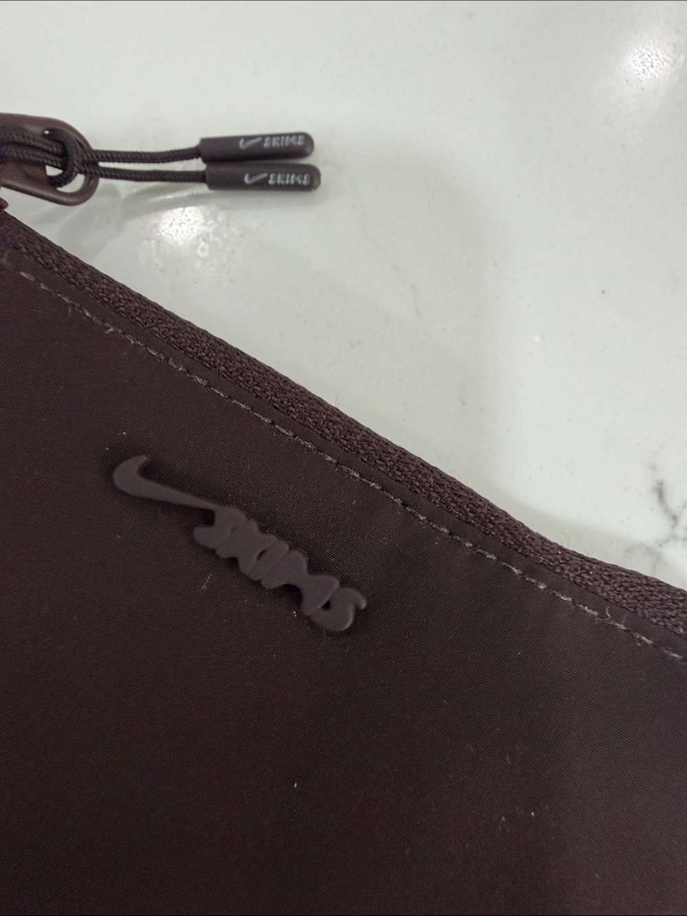 New Skims Nike Brown clip pouch wallet card holder - Picture 3 of 4